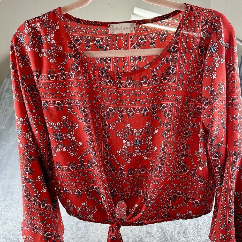 ALTAR’D STATE Mackenzie Bandana Print Blouse‎ Women’s Sz M Red Tie Belle Sleeve - Picture 12 of 12